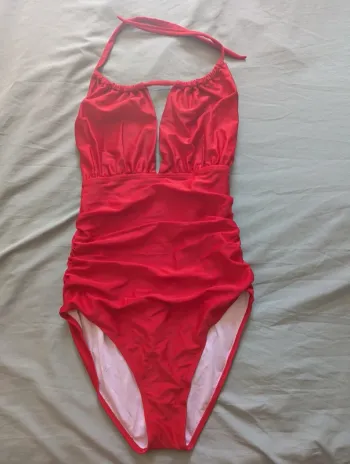 Maillot de bain rouge
