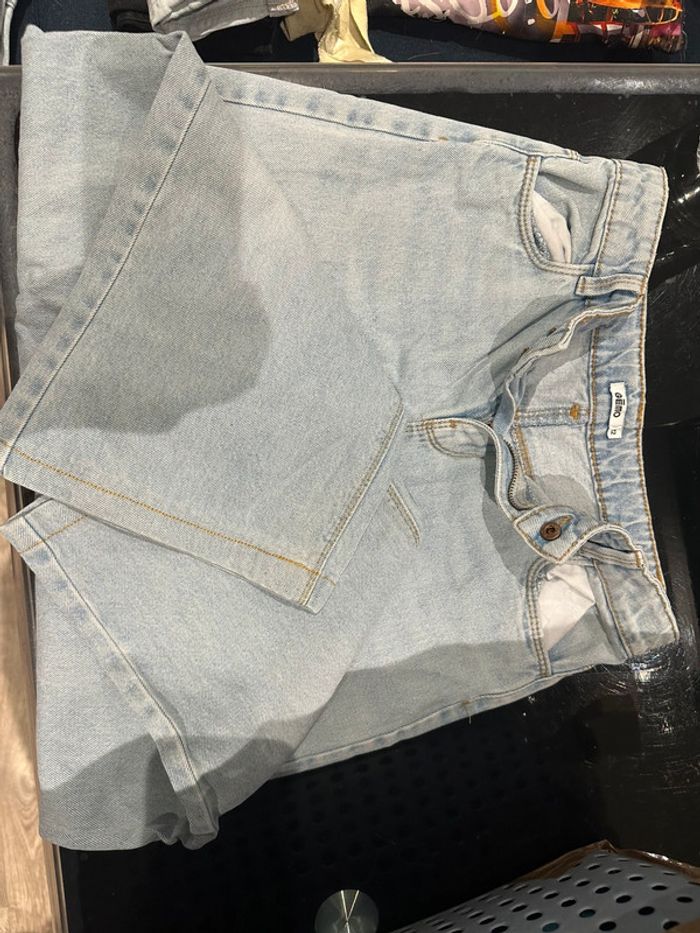 Lot de 4 pantalons et 2 shorts taille 12 ans - photo numéro 6