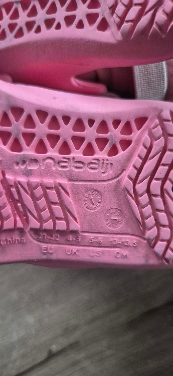 Sandales de piscine T.21-22 - photo numéro 6