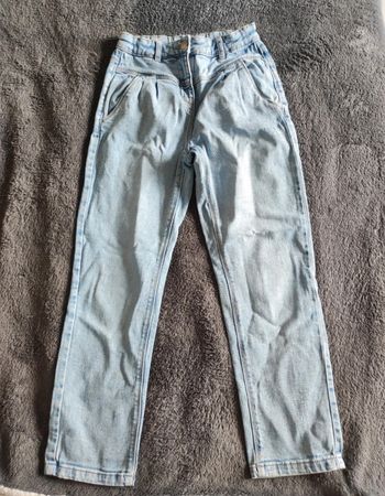 Jean mom
