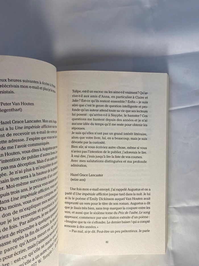 Nos étoiles contraires de John Green - photo numéro 3