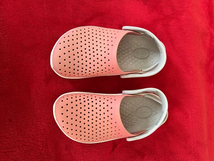 Crocs Rose pour fille