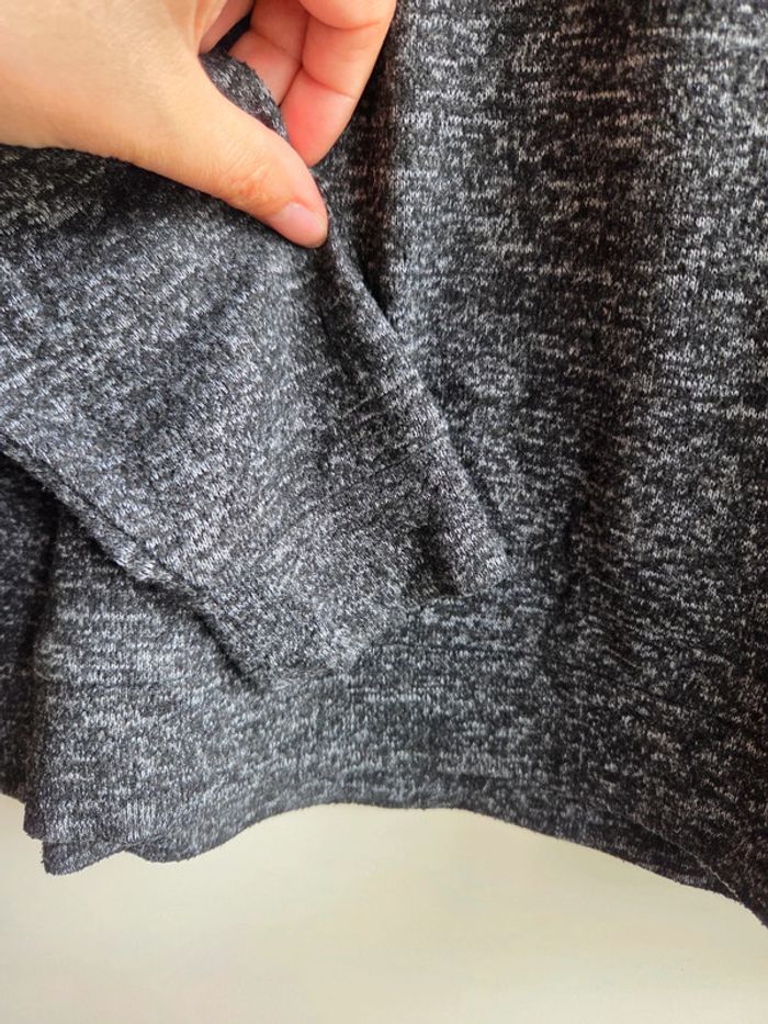 Pull ckh gris - taille xs - parfait état - photo numéro 2