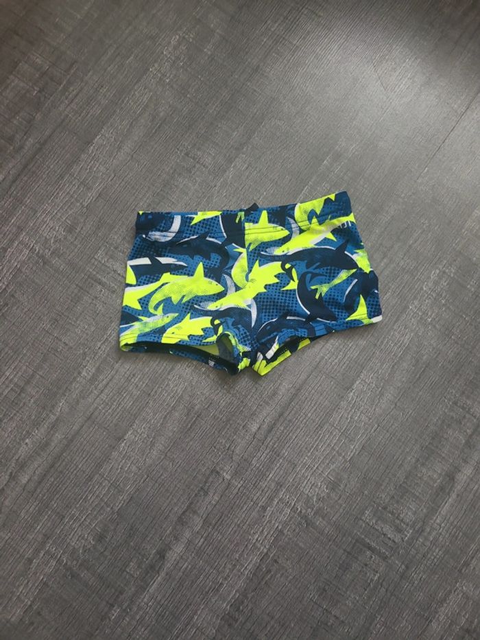 Short de bain requin
