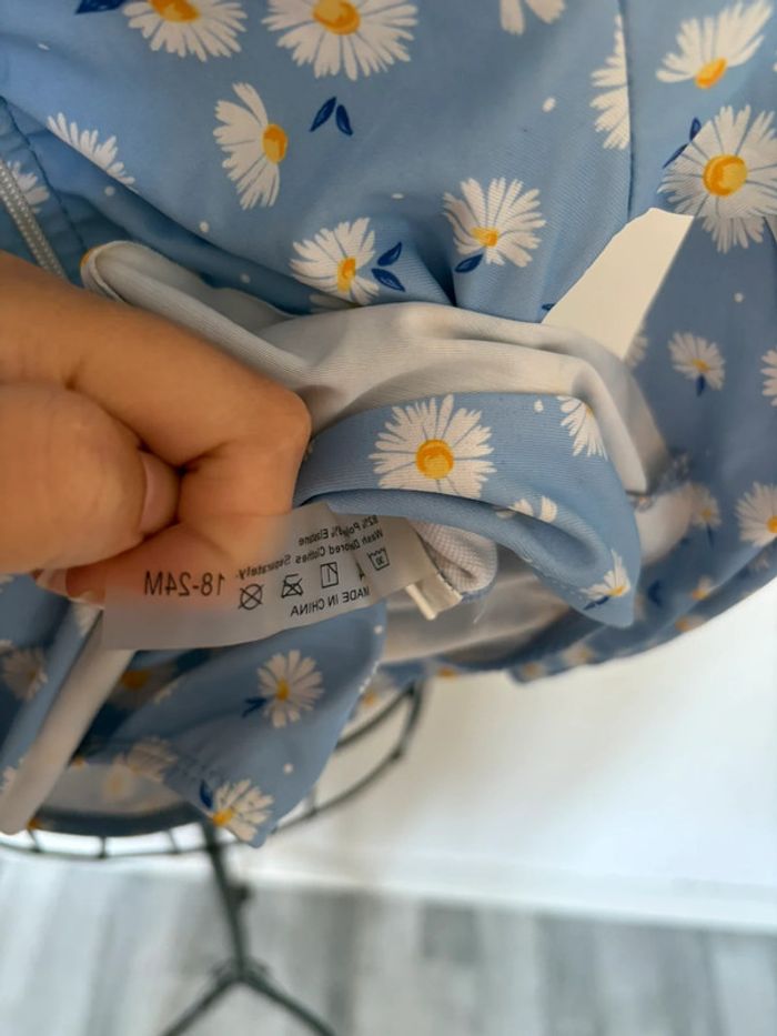 Maillot de bain une pièce bébé fille Shein 18-24 mois - photo numéro 3