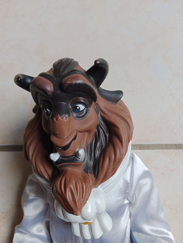 Poupée la bête Disney - photo numéro 2