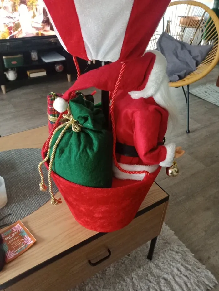 Grand père noël mangolfiere - photo numéro 6