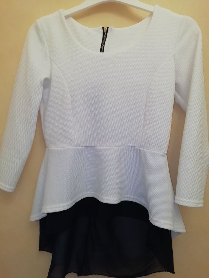 TOP PEPLUM ÉCRU ET NOIR TAILLE 36 /38 - photo numéro 6