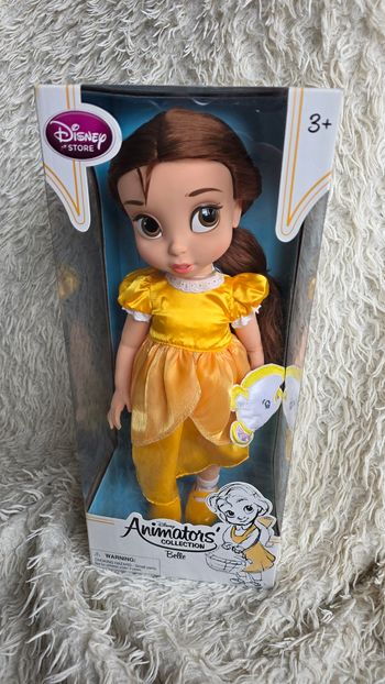Poupée disney animator princesse belle robe jaune disneyland paris disney store Neuf 