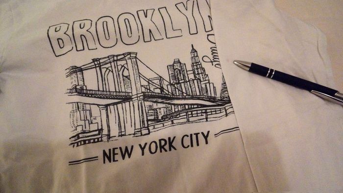 Tee shirt T8A manche longue  avec dessin - photo numéro 4