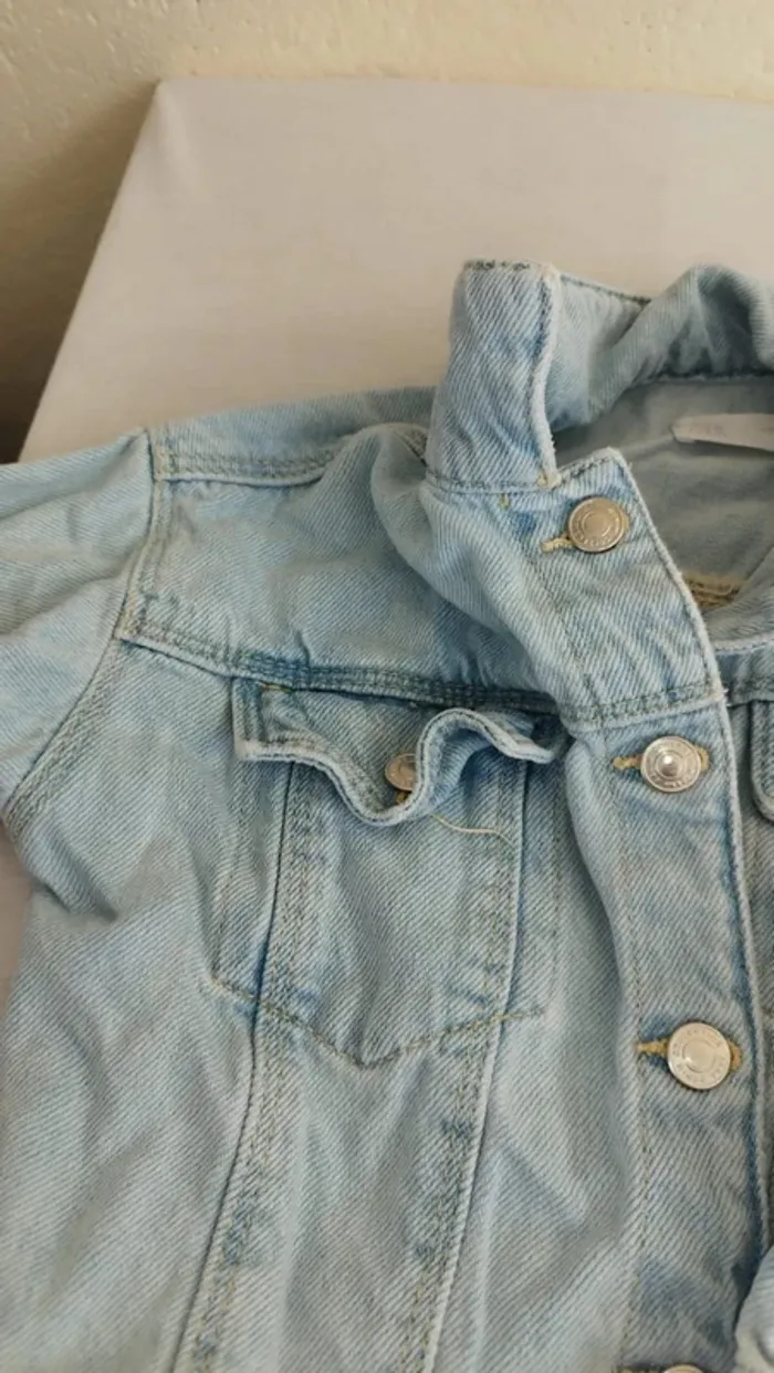 Veste en jean - Zara - 18/24 mois - photo numéro 2
