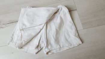 Vêtement fille short jupe type tennis blanc 6 ans