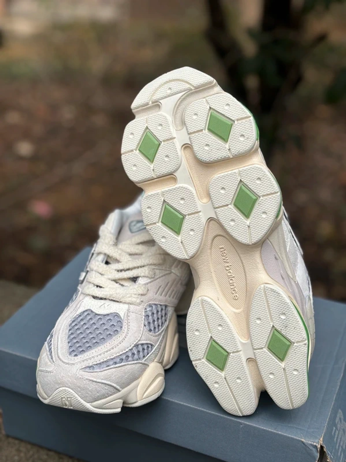 New Balance 9060 Beige 40 - photo numéro 3