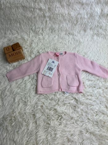 🩷 Gilet rose maille Chicco – Taille 3 mois