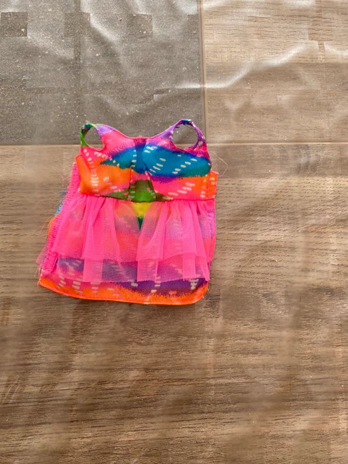 Barbie avec robe - photo numéro 3