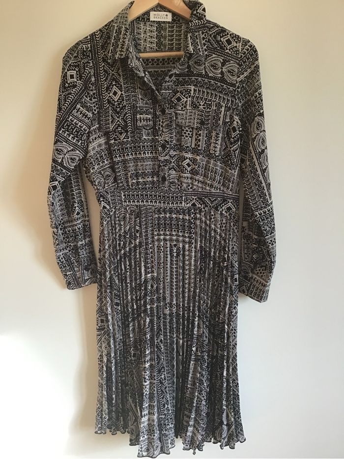 Molly bracken robe