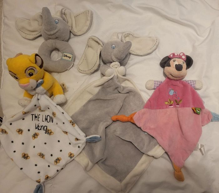 Peluches Disney en lots ou à l'unité - photo numéro 2