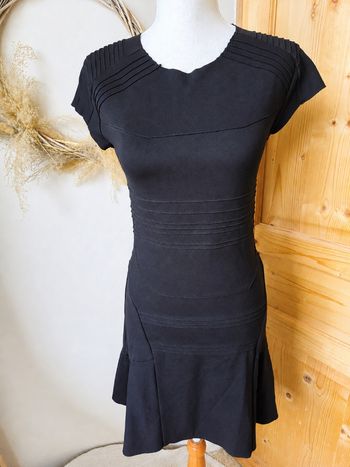 Robe noire Maje