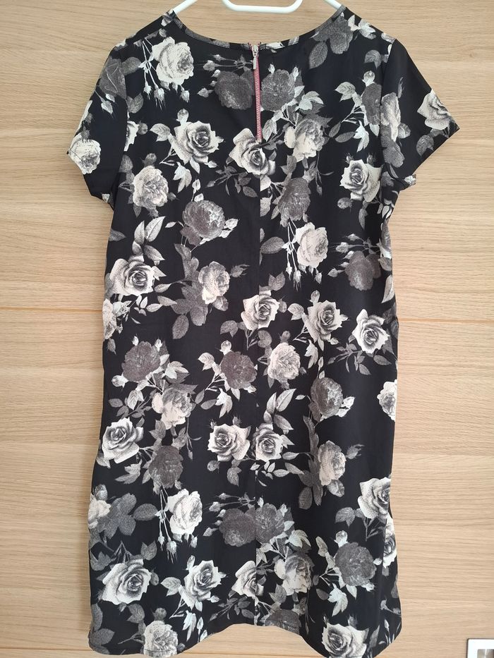 Robe fleurie kiabi 40 - photo numéro 4