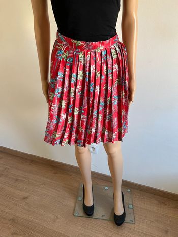 Jupe plissée rouge et imprimée Molly Bracken taille XS jamais portée