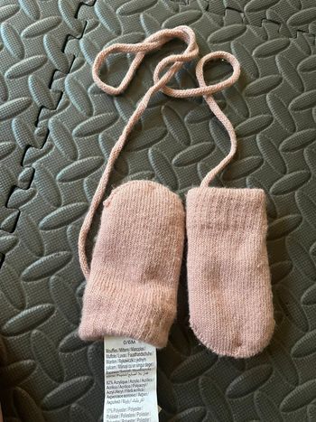 Moufles bébé roses 0/6M