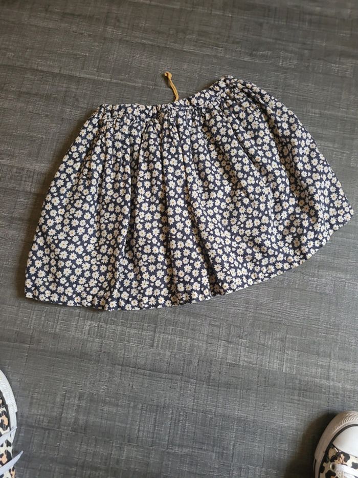 Jupe 6ans - photo numéro 2