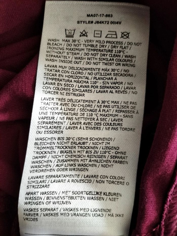 Robe bordeaux et broderie noire 7ans marque Guess - photo numéro 9