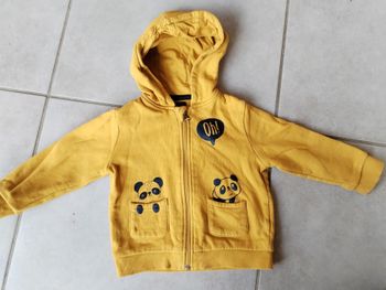 Sweat à capuche Kiabi, taille 24 mois