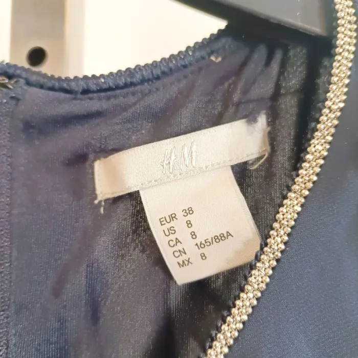 Robe bleu marine fluide H&M taille 38 sans manches col rond A886 - photo numéro 3