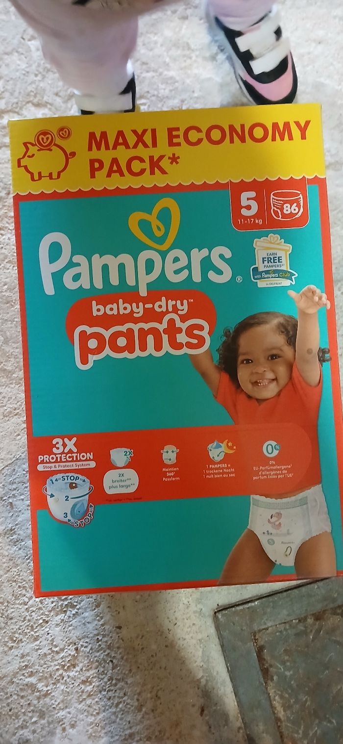 Couches pampers
