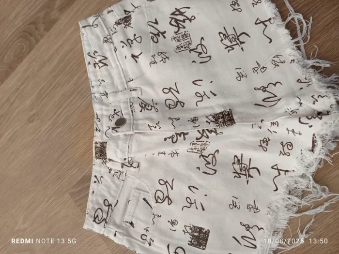 Magnifique short en jean blanc shein taille S - photo numéro 2