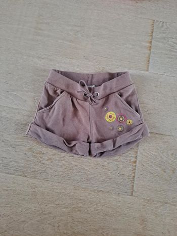Short fille en 5 ans