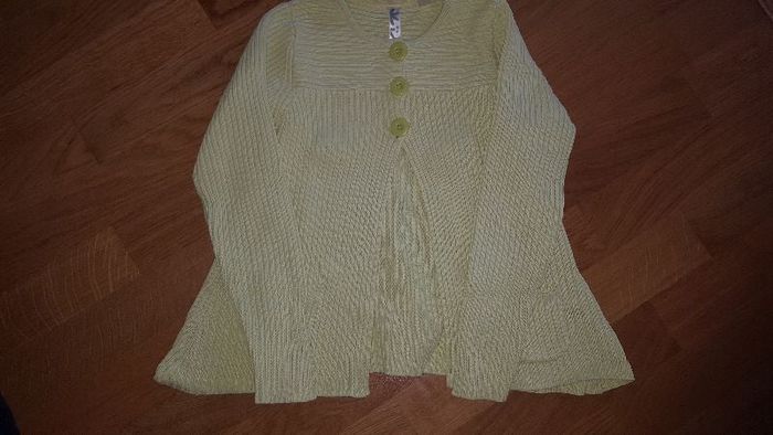 gilet épais vert anis 10 ans
