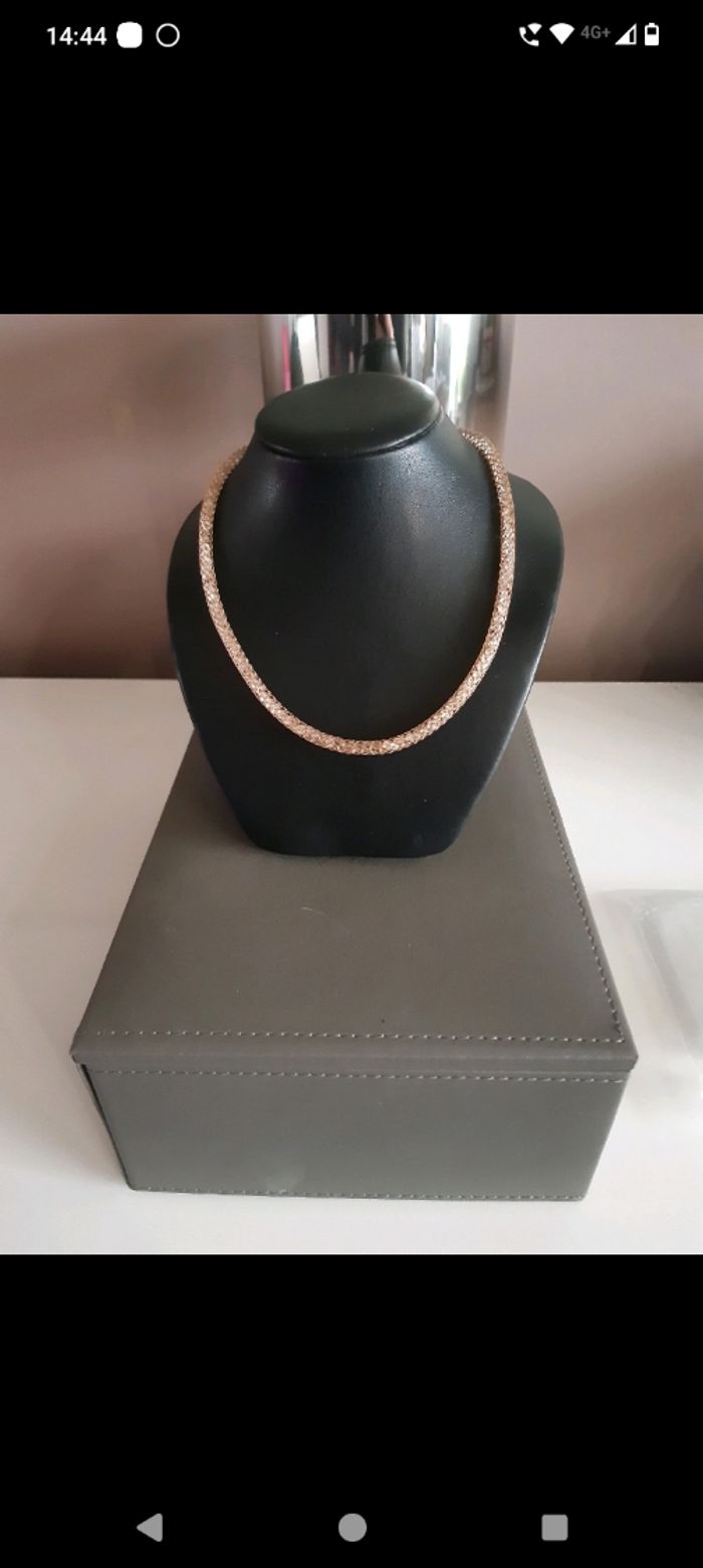 Collier ionisé rosé Victoria France