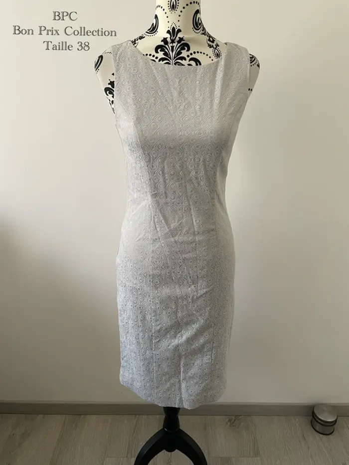 Robe fourreau grise BPC motif jacquard - Taille 38