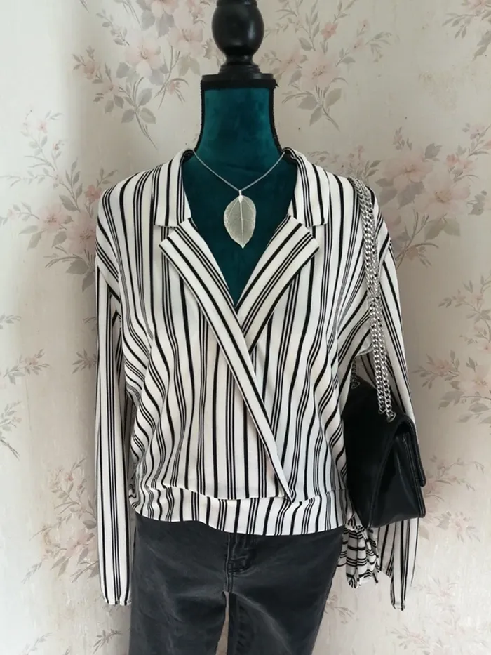 Chemisier blouse cache cœur rayée noire et blanche avec noeud / don't call me jennyfer / (XL)