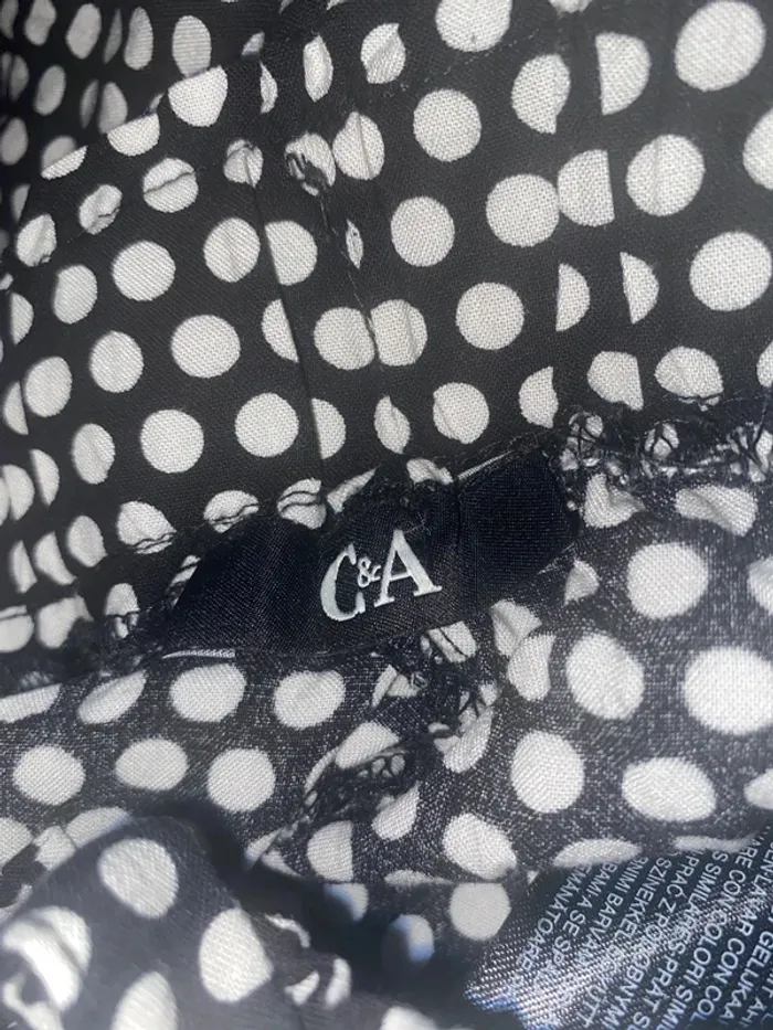 backup_6419290405 : Short noir à point blanc - photo numéro 2