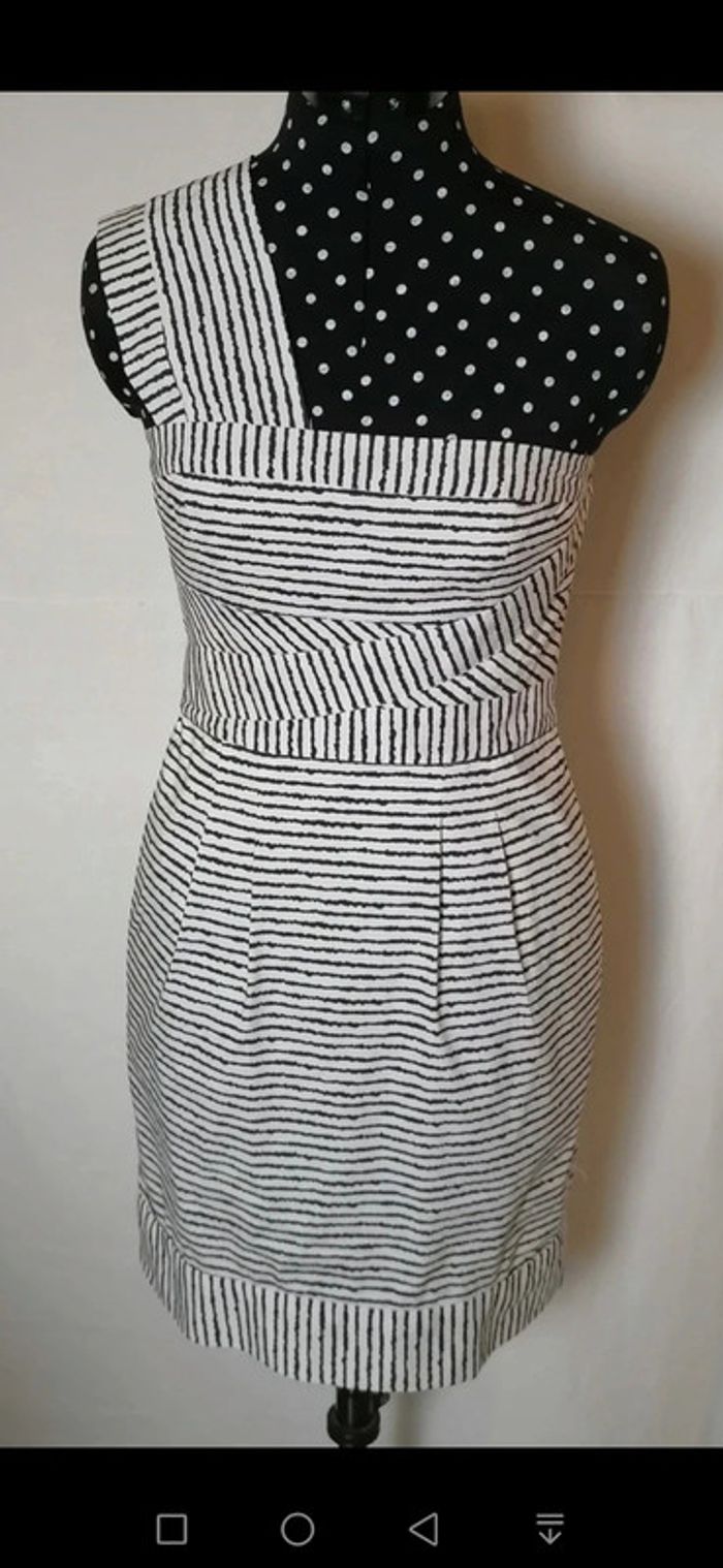Robe rayures noir blanc Taille XS Bcbg MaxAzria - photo numéro 3