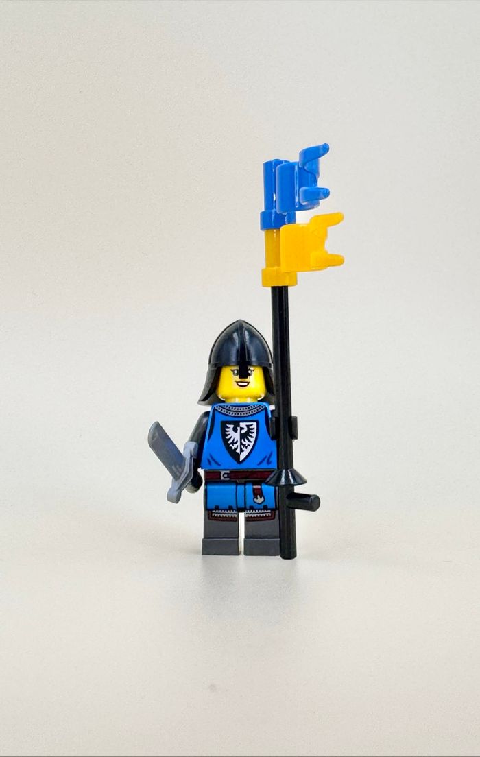 Lego Figurines Castle : Femme Black Falcon, porte-bannières - NEUF