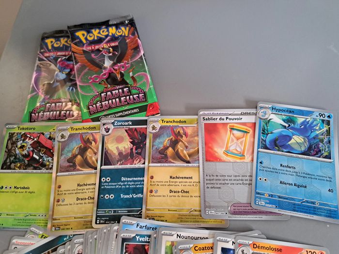 Lot de 40 cartes pokémon ev6.5 fable nébuleuse FR - photo numéro 2