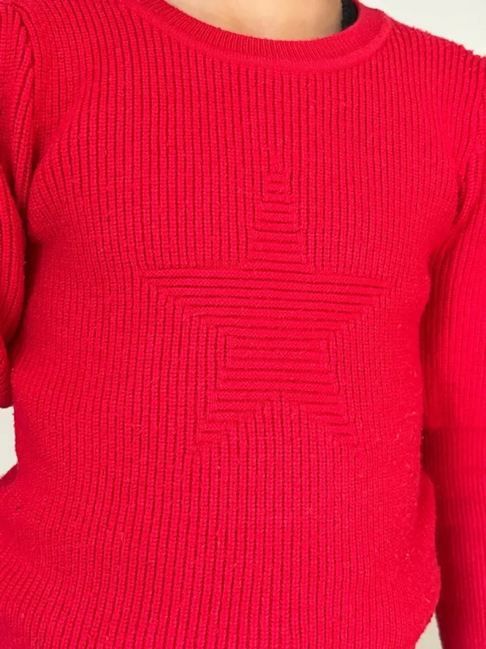 Pull rouge - photo numéro 2