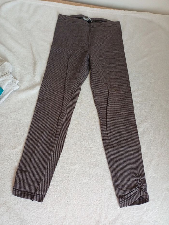 Legging rayé gris et noir 10 ans