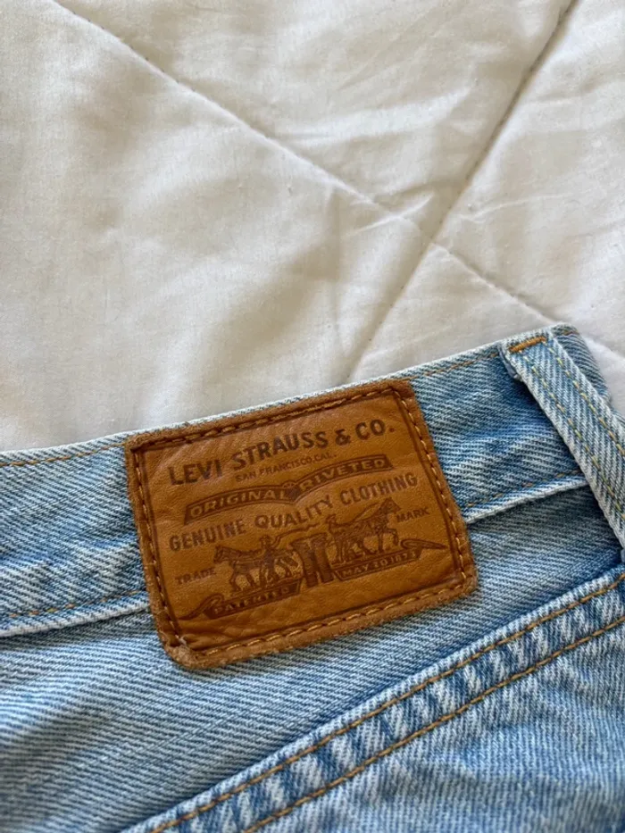 Jupe en jean Levi's premium coton bleu clair destroy court mini W26 S/36 taille haute - photo numéro 11