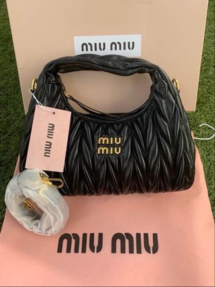 Sac Miu Miu – Cuir matelassé noir – État neuf - photo numéro 8