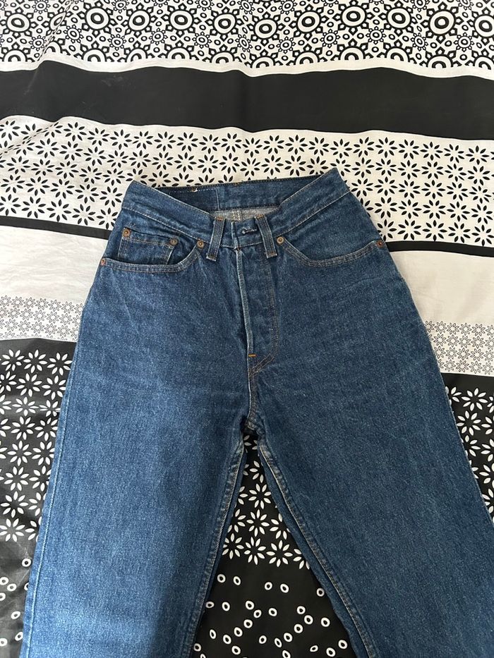 Jean  501 vintage taille 34 - photo numéro 3