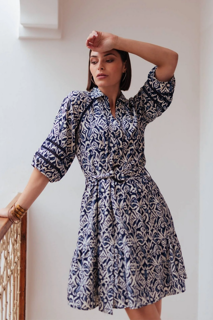 Robe manches bouffantes