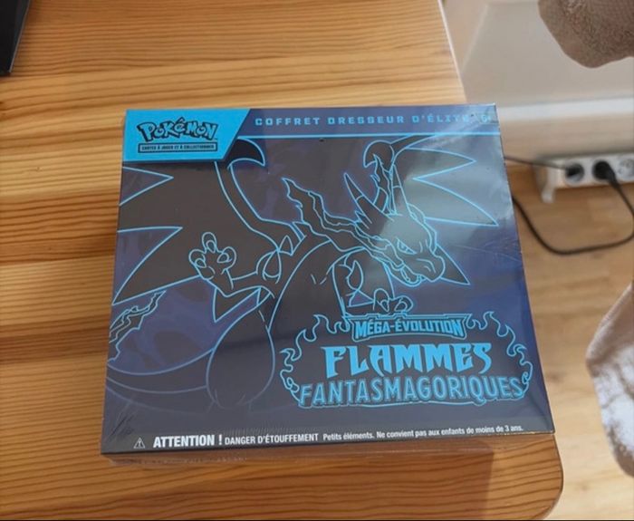 ETB Pokémon ME02 Méga-Évolution – Flammes Fantasmagoriques 🔥