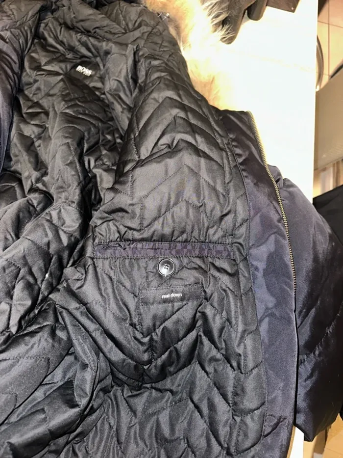 Doudoune Hugo Boss taille L/XL - photo numéro 10