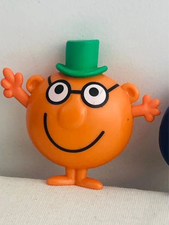 Lot de trois figurines personnages monsieur et madame - photo numéro 7