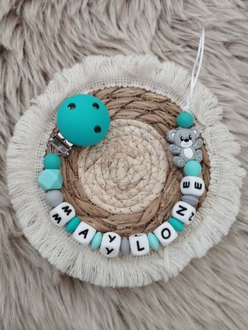 Attache tétine personnalisée